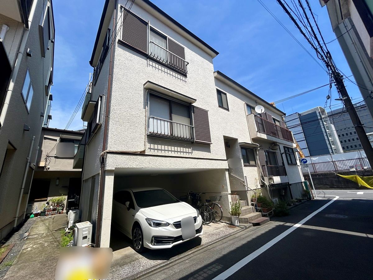 前面道路含む外観