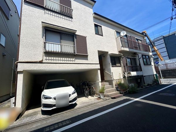 前面道路含む外観