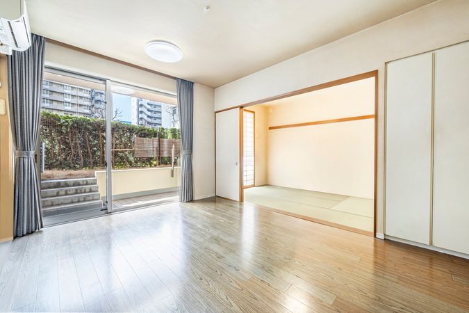 グランエスタ 室内