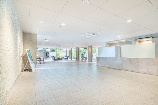 ニューライズシティ東京ベイハイライズ エントランス