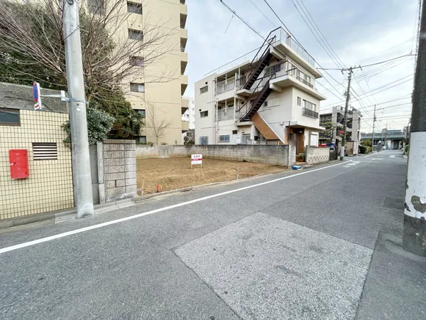 現地