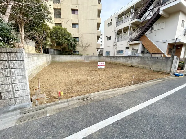 現地