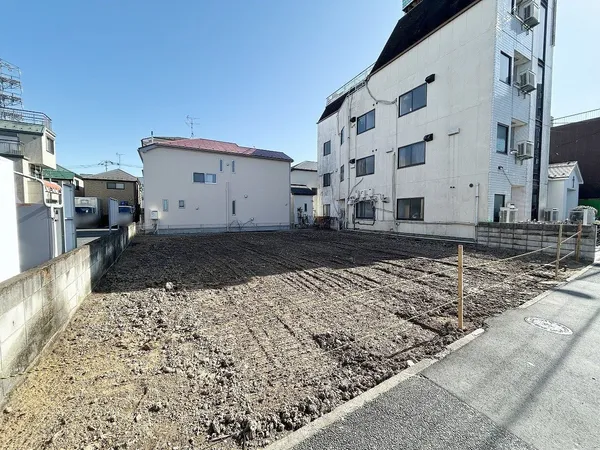 現地