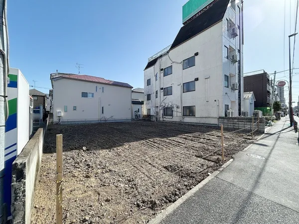 現地