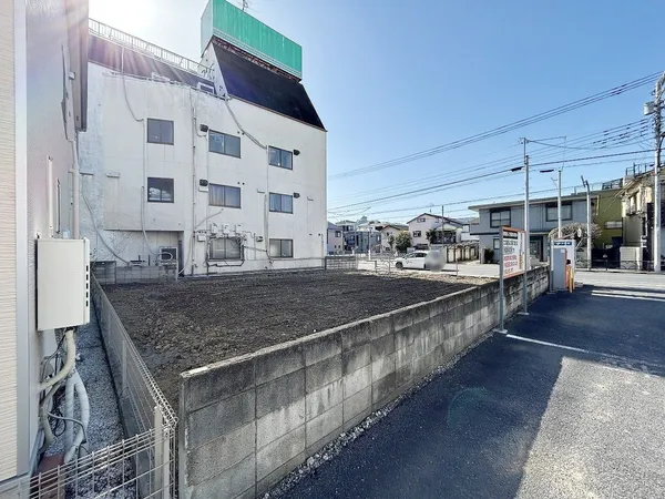現地