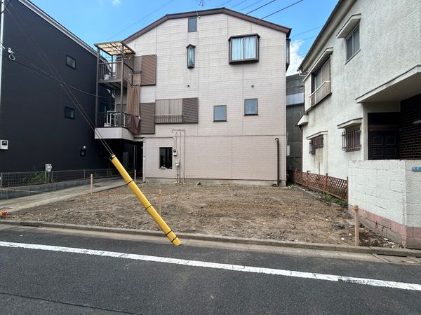 東小岩6丁目 新築戸建 前面道路含む外観 東小岩6丁目 新築戸建 前面道路含む外観