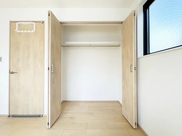 洋室（約６.０帖）