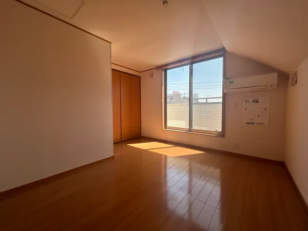 ３階洋室