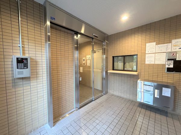 上馬ハイツ エントランス 上馬ハイツ エントランス