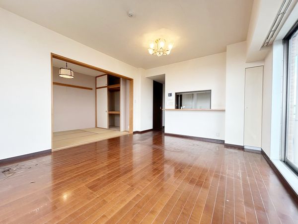 サングランデセレステージ B棟 リビング