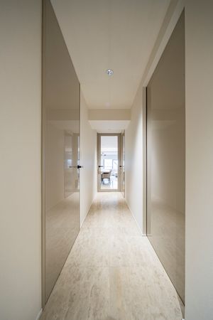 アークタワーズ サウス 玄関 アークタワーズ サウス 玄関