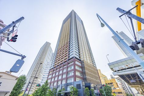 アウルタワー 外観