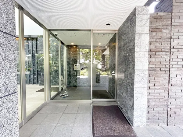 サブエントランス