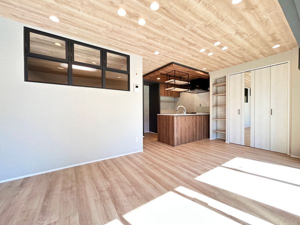 東建池袋要町マンション リビング