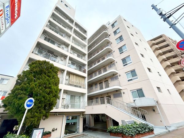 カクエイ・ハイホーム 外観