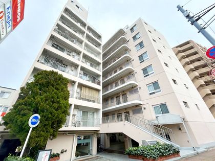 カクエイ・ハイホーム 外観