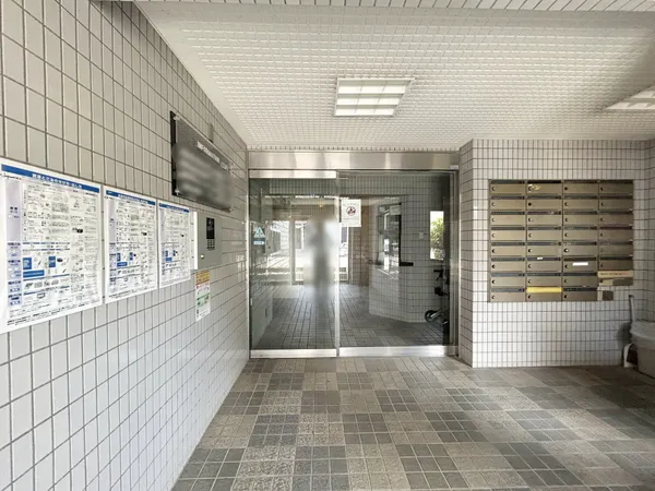 エントランスホール