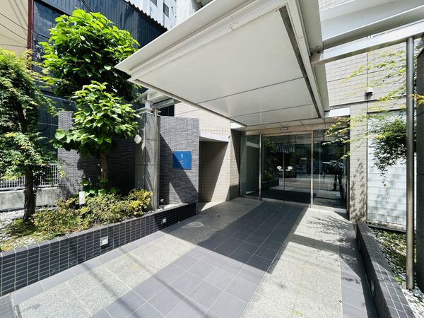 ユニーブル池袋リ・ノヴァス エントランス