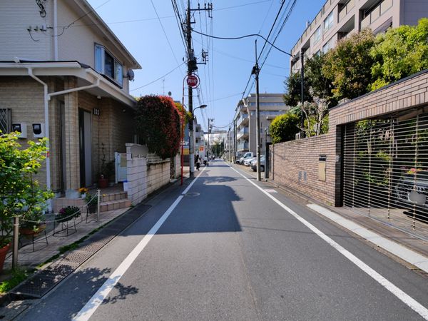 豊島区駒込4丁目 土地 前面道路含む外観