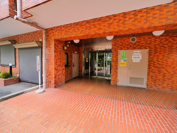 サニークレスト六義園 エントランス エントランス