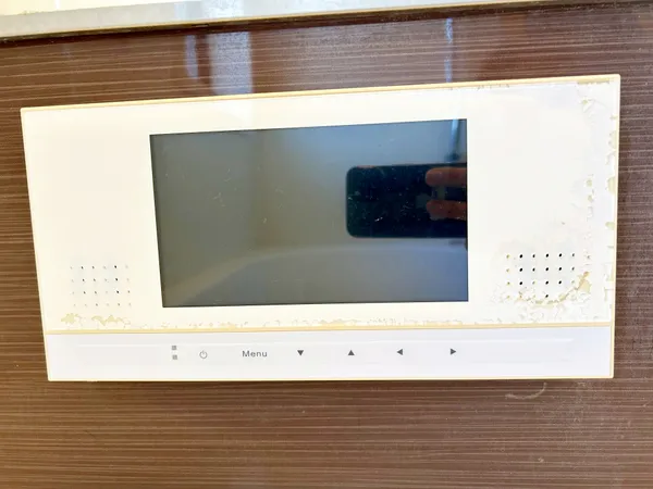 浴室にはテレビが設置されているため、半身浴を楽しみながら1日の疲れをゆっくりと癒していただけます。じっくりとあたたまるまで浸かることができそうですね♪