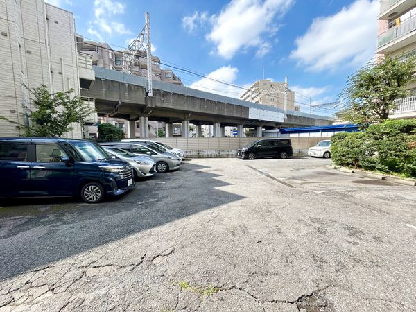 中銀城北パークマンシオン 駐車場