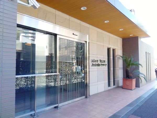 ビューネ蓮根城北公園 エントランス