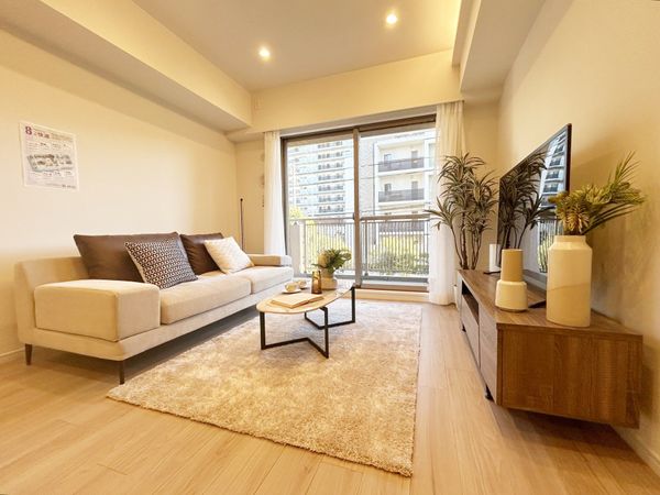 ビューネ蓮根城北公園 リビング