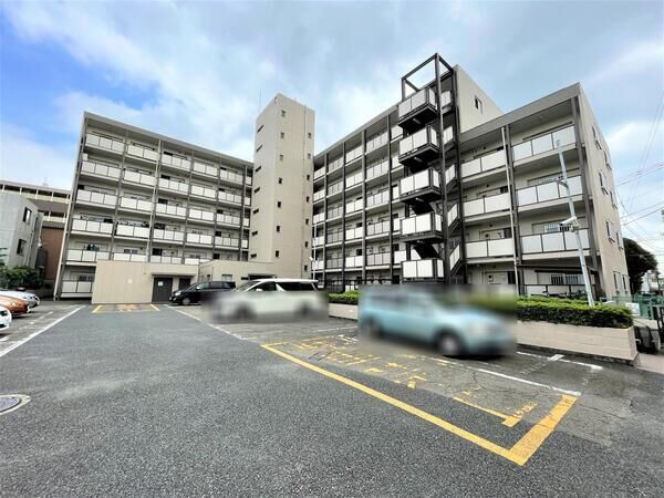 カステル蓮沼 外観