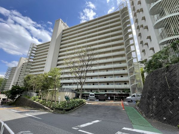 サンシティ B棟 外観