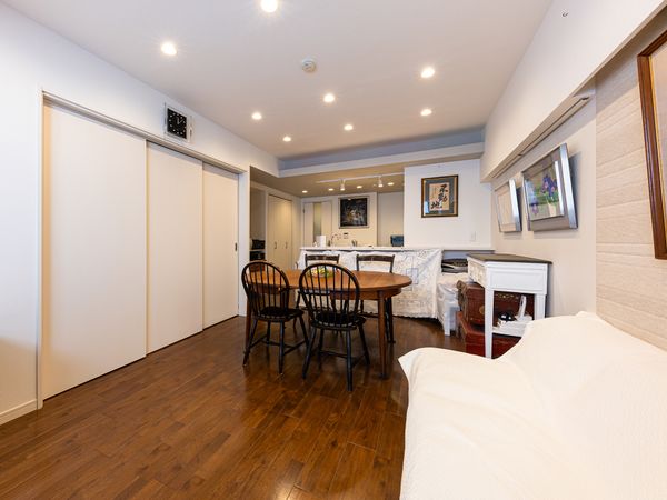 アベニュー音羽 リビング