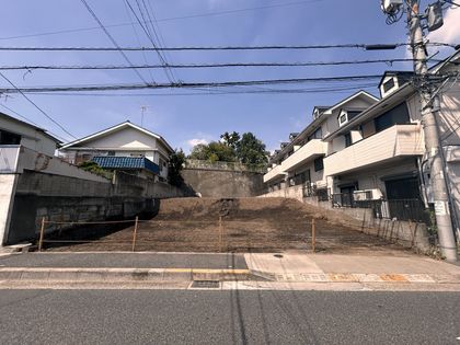北区赤羽西4丁目土地 前面道路含む外観