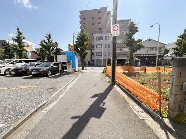北区中十条1丁目古家付土地 前面道路含む外観 前面道路含む外観