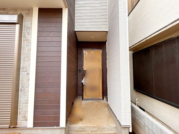 北区赤羽西3丁目 新築戸建 2号棟 玄関