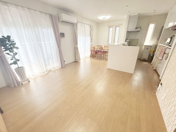 北区浮間2丁目 戸建 リビング 北区浮間2丁目 戸建 リビング