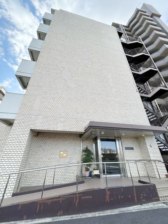 エスポワール岩淵 外観