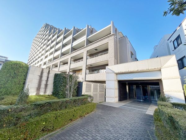 ザ・クレストリヴァシス 外観