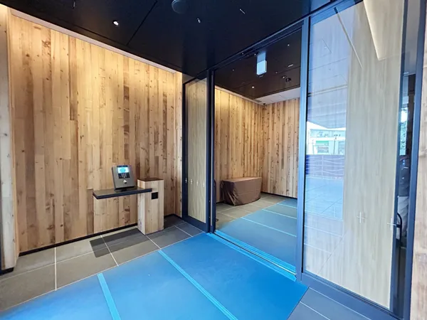 ダブルオートロック採用