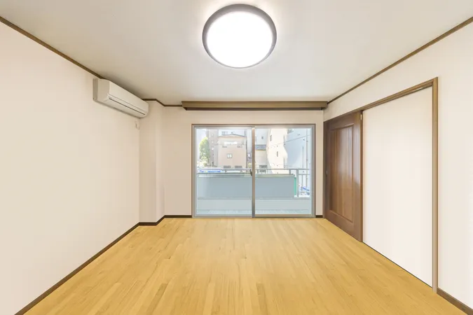 リビング※画像は実際の室内写真および間取り図をもとに、CGにて再現した「空室リフォームイメージ」であり、実際とは多少異なります。