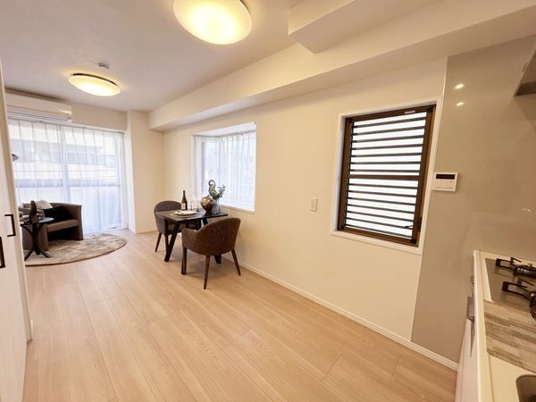 ルジェンテ・リベル上野稲荷町 リビング