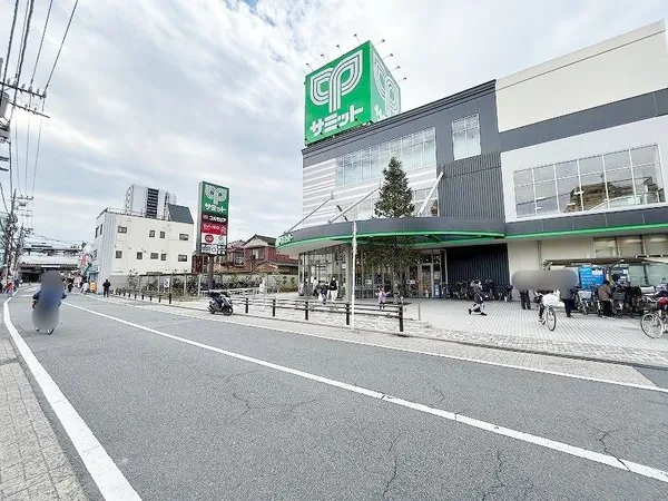 ガスト五反野店　約７００ｍ