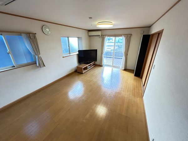 船橋市馬込町 戸建 リビング