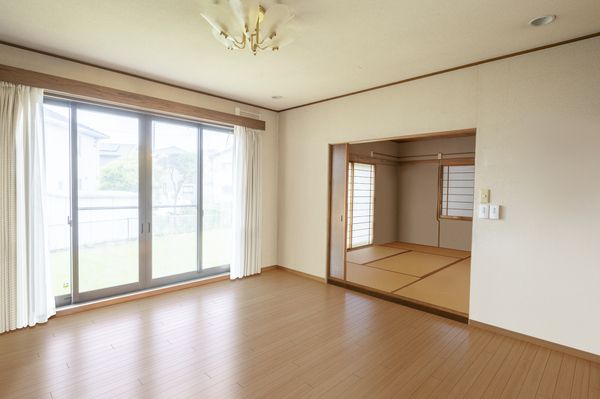 船橋市前貝塚町 戸建 リビング