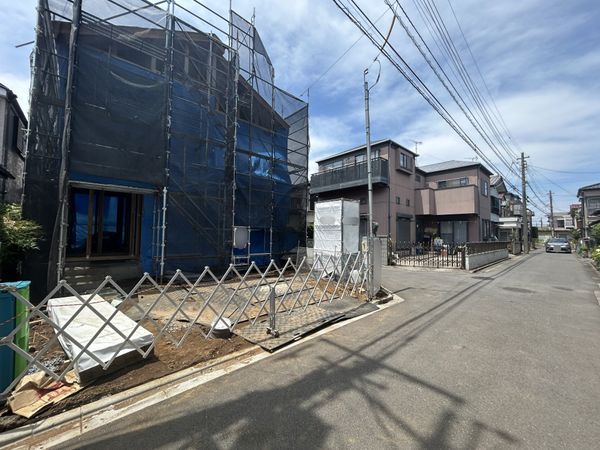 船橋市丸山1丁目 新築戸建 前面道路含む外観 船橋市丸山1丁目 新築戸建 前面道路含む外観