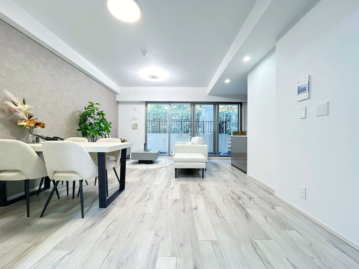 プレミスト船橋塚田 リビング リビング