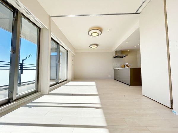 プレミスト船橋塚田 リビング