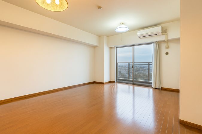 プリームスクエア本八幡 リビング