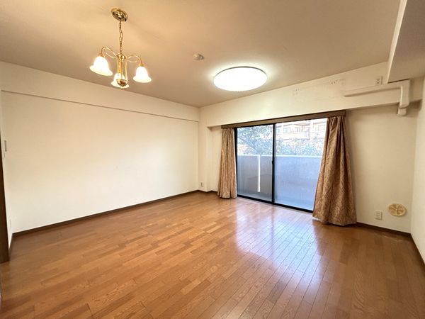 ヴァンクールラフィネ舞浜 リビング ヴァンクールラフィネ舞浜 リビング