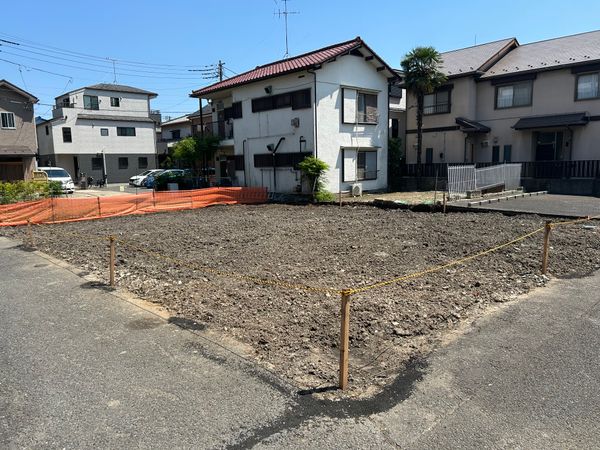 市川市新田4丁目 土地 前面道路含む外観