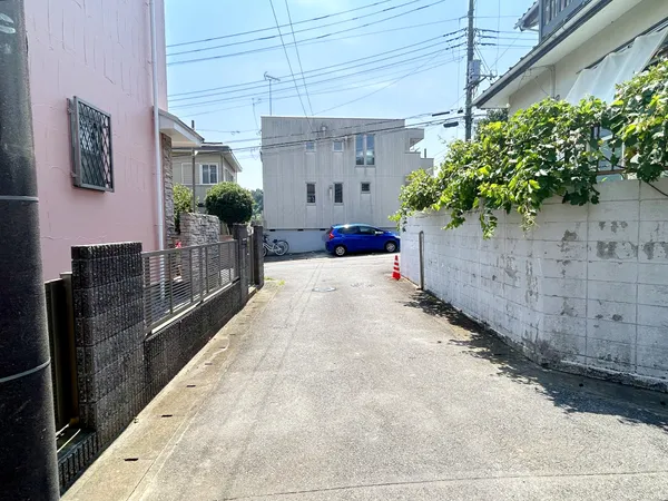 前面道路（東側）